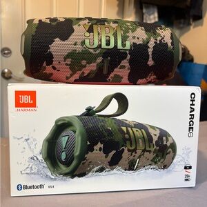 JBL Camouflage Bluetooth Speaker